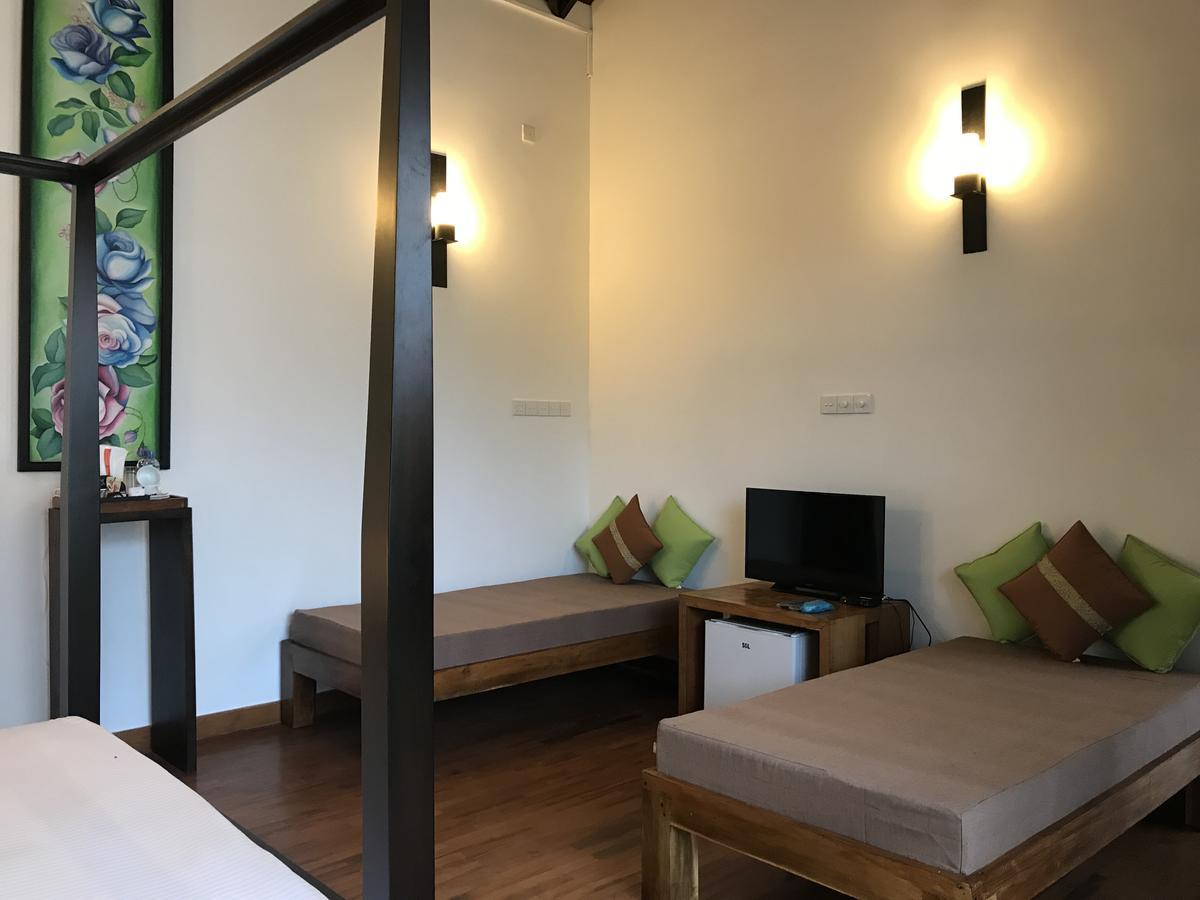 Lespri Grand Hotell Negombo Exteriör bild