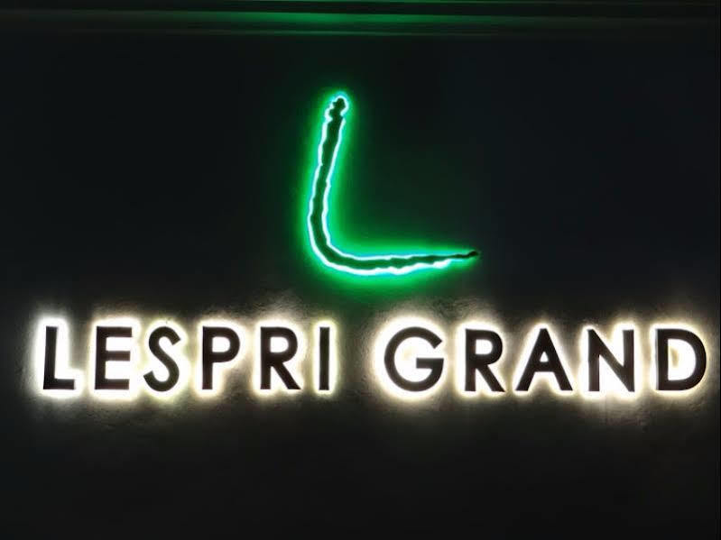 Lespri Grand Hotell Negombo Exteriör bild